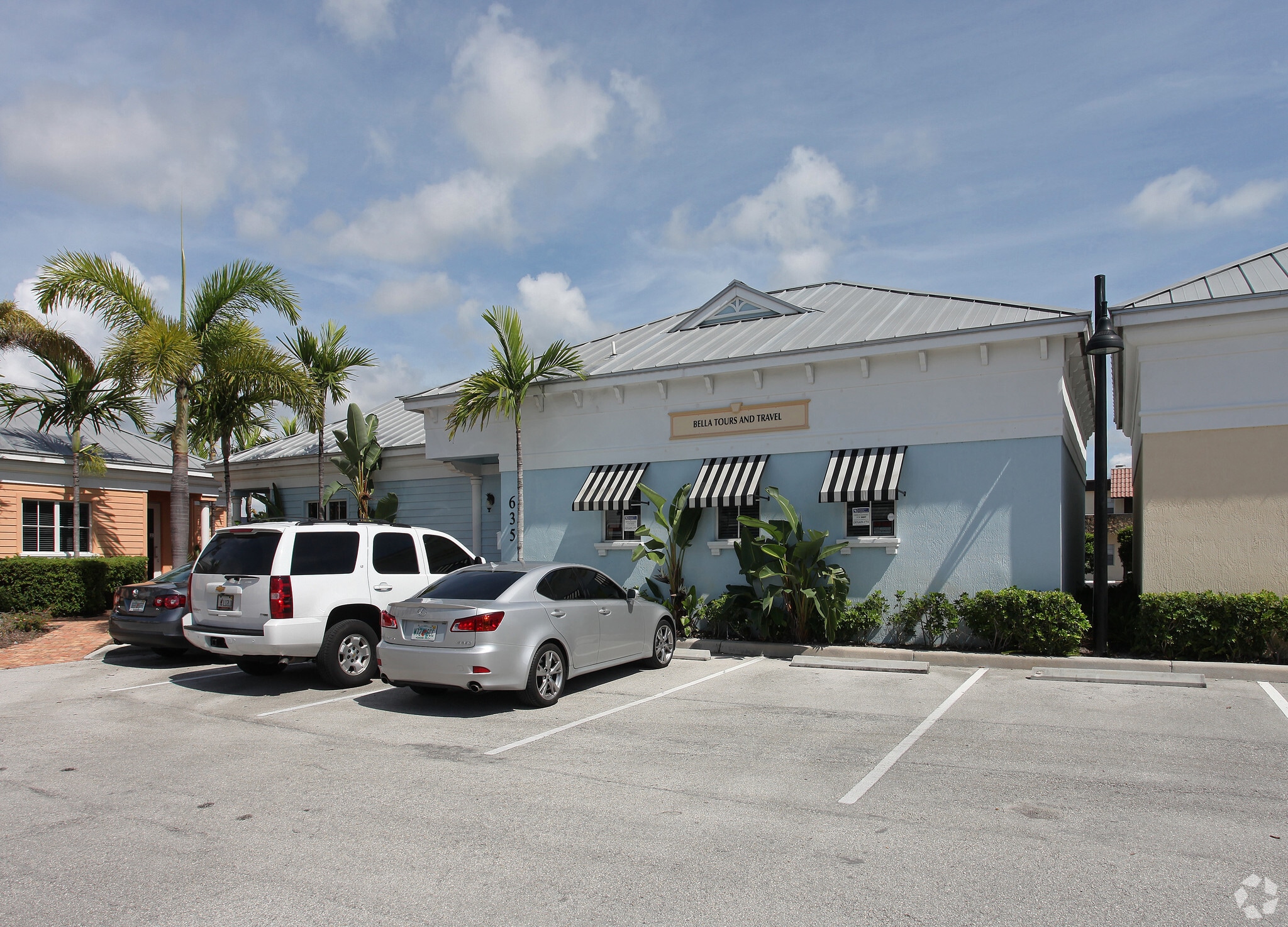 635 SE 10th St, Deerfield Beach, FL for lease Primary Photo- Image 1 of 43
