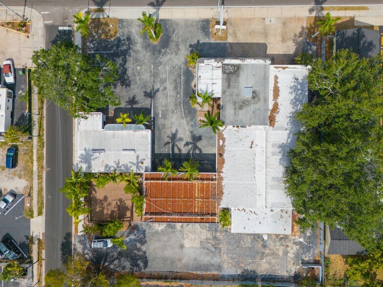 1505 Tamiami Trl W, Bradenton, FL à louer - Photo du bâtiment - Image 2 de 10