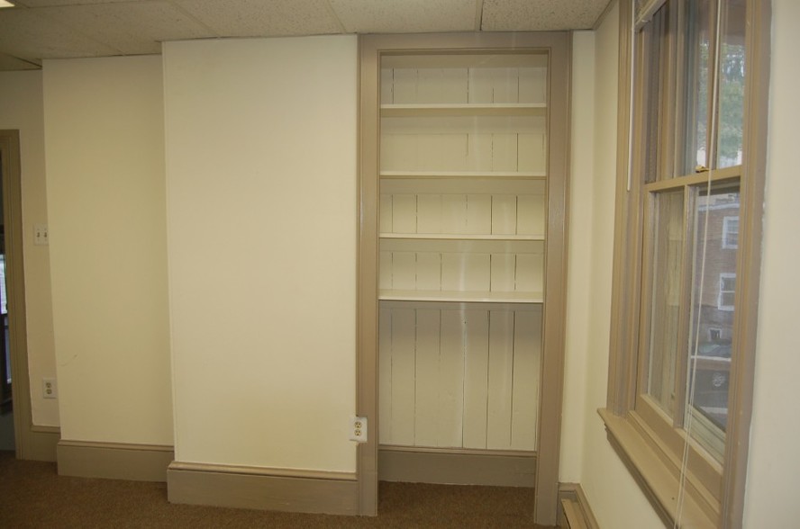 111 N Broad St, Doylestown, PA for lease - Interior Photo - Image 3 of 6