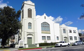 Plus de détails pour 300 N Glendora Ave, Glendora, CA - Commerce de détail à louer