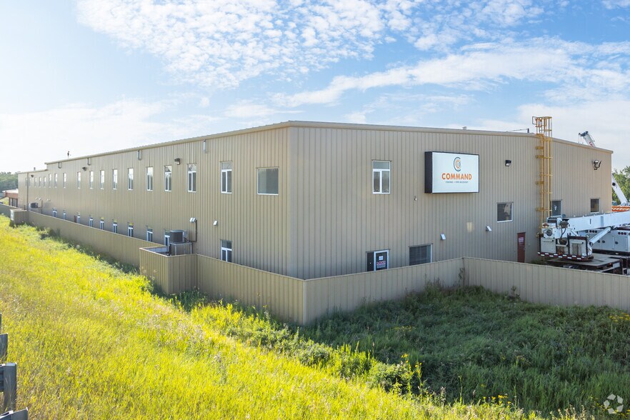 24521 510 Township Rd, Nisku, AB à louer - Photo du bâtiment - Image 3 de 6