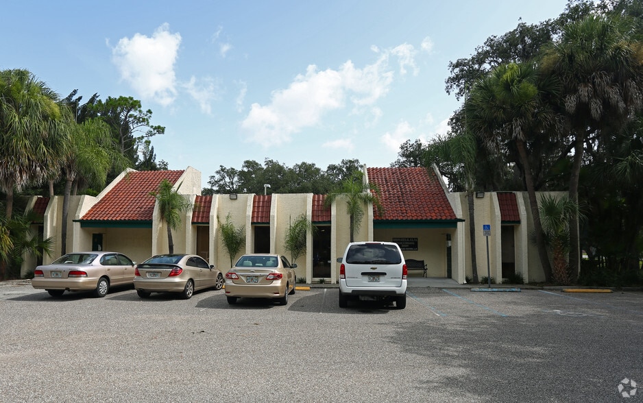 12408 N 56th St, Tampa, FL for sale - Building Photo - Image 2 of 6