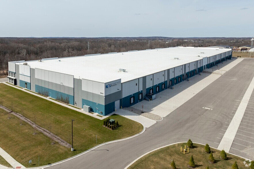 10035 Assembly Park Dr, Wixom, MI for lease - Building Photo - Image 3 of 5