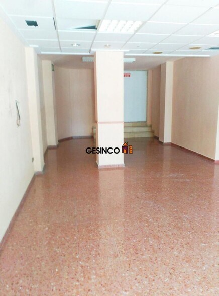 Retail in Ontinyent, Valencia for lease - Building Photo - Image 3 of 6
