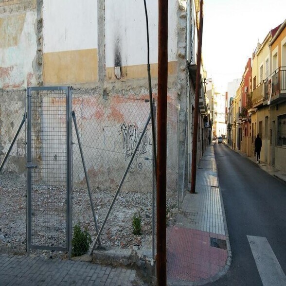 Carrer Antonio Pinies, 31, Orihuela, Alicante à vendre - Photo du bâtiment - Image 1 de 4