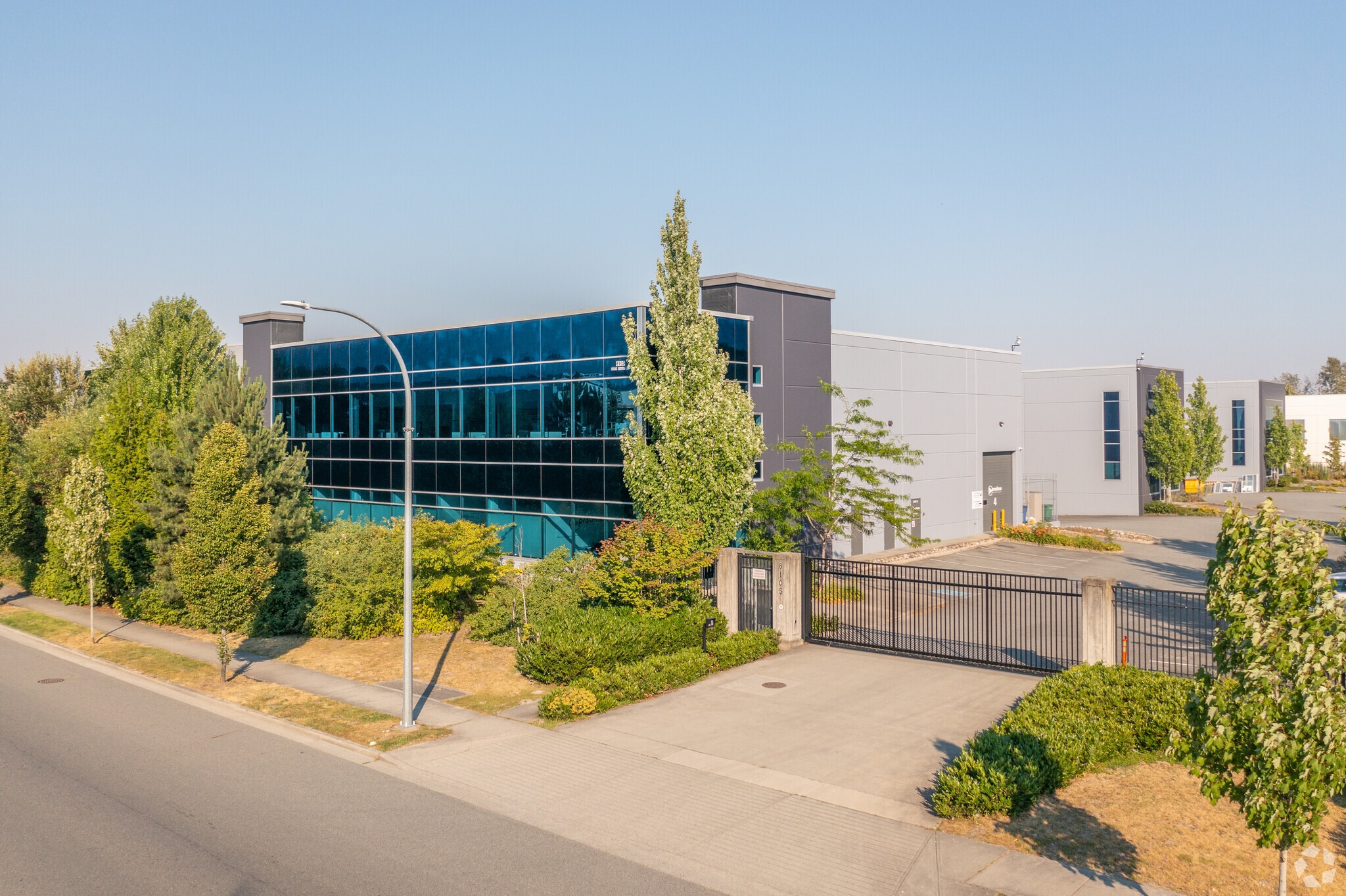 8105 North Fraser Way, Burnaby, BC for lease Building Photo- Image 1 of 6