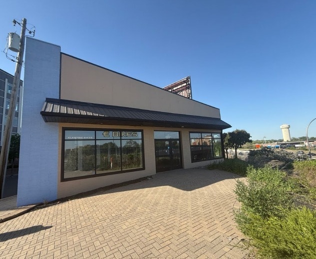 5500 S 36th St W, Saint Louis Park, MN for lease Building Photo- Image 1 of 2