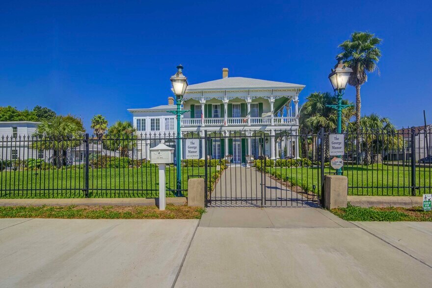 1502 Market St, Galveston, TX for sale - Primary Photo - Image 2 of 202