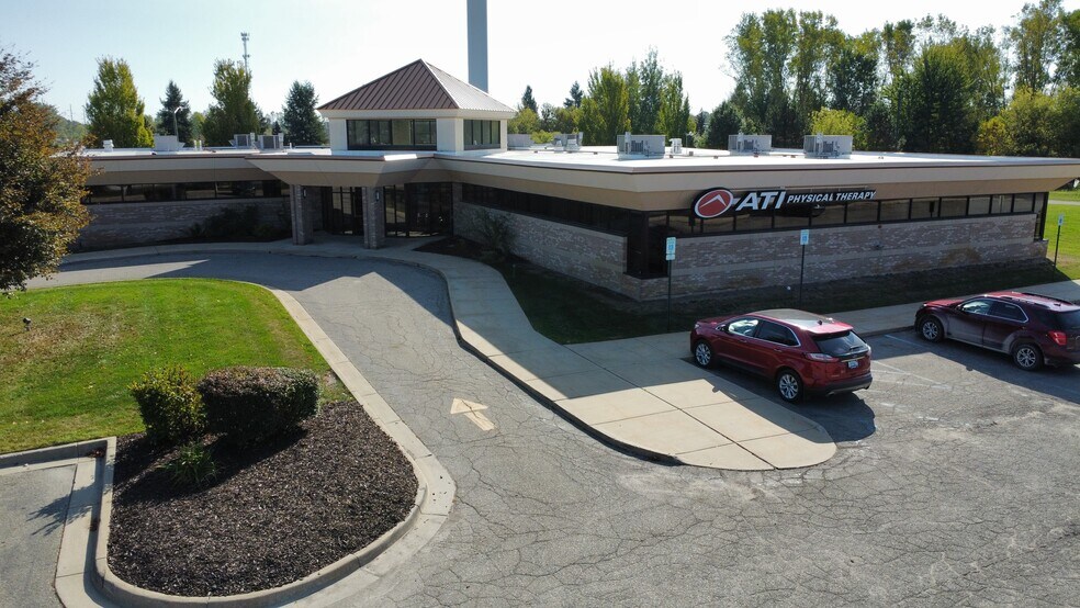 202 E Van Riper Rd, Fowlerville, MI à louer - Photo du bâtiment - Image 2 de 2
