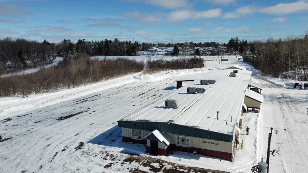 1540 Pueblo Dr, Rhinelander, WI for sale - Building Photo - Image 2 of 46