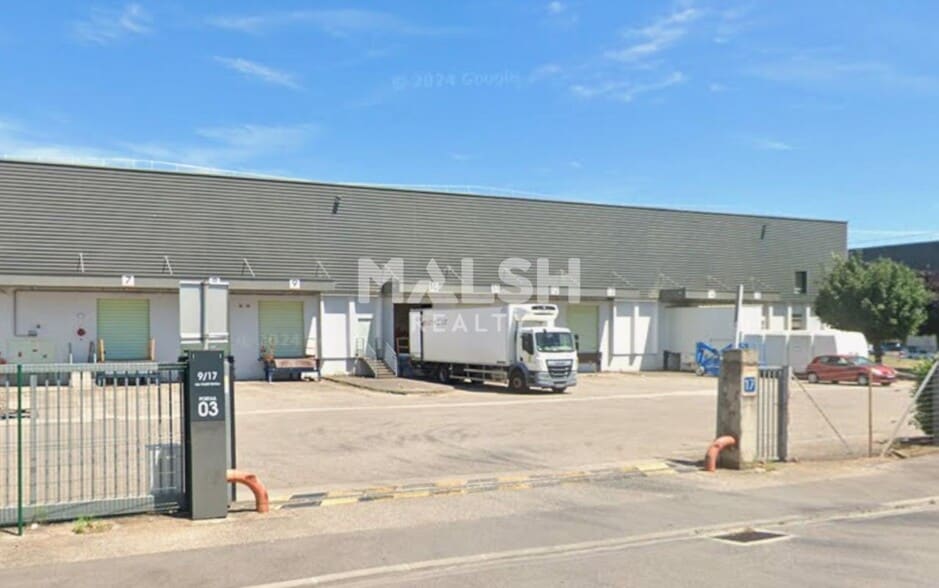 Flex in Vénissieux for lease - Building Photo - Image 2 of 2