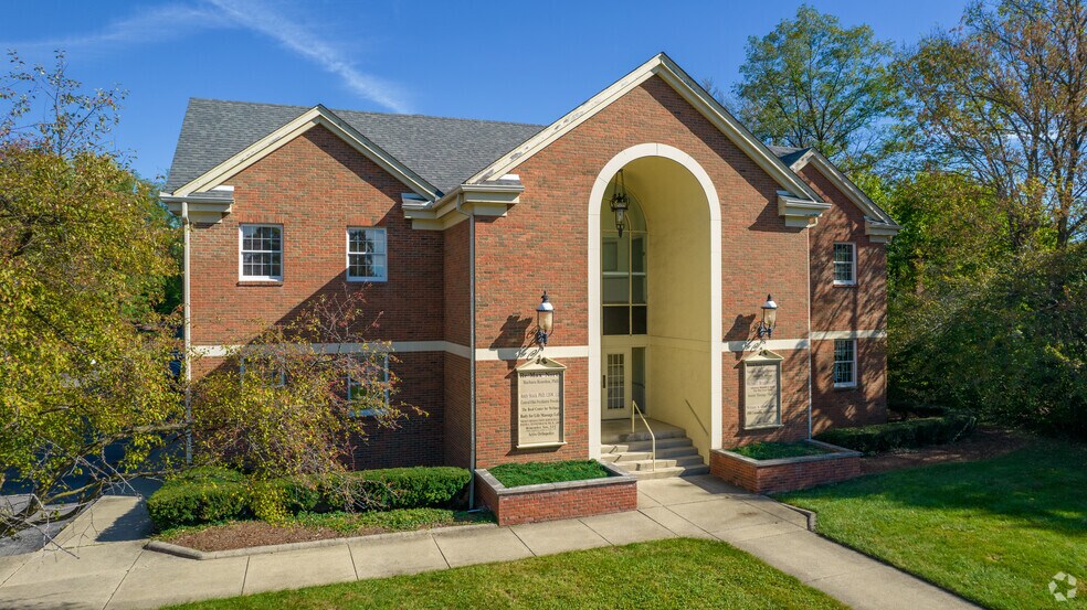 870 High St, Worthington, OH for lease - Primary Photo - Image 1 of 8