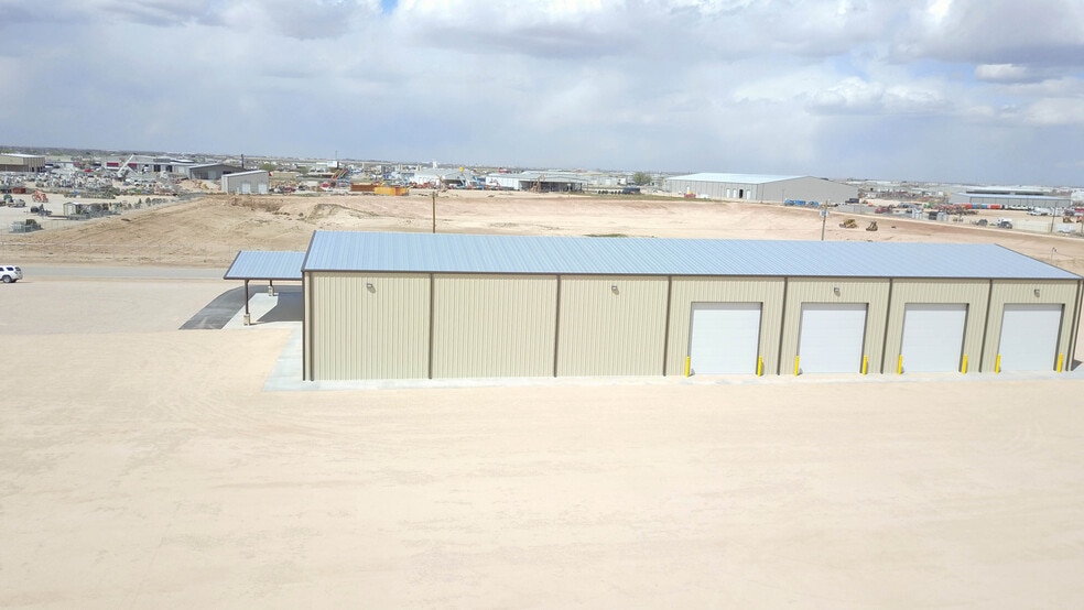 1170 S Saulsbury Ave, Odessa, TX for lease - Building Photo - Image 3 of 24