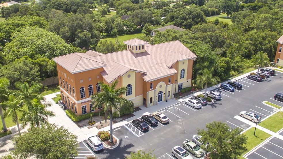 9470 Corkscrew Palms Cir, Estero, FL for lease - Building Photo - Image 2 of 8