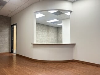 More details for 120 N Maclay Ave, San Fernando, CA - Office for Lease