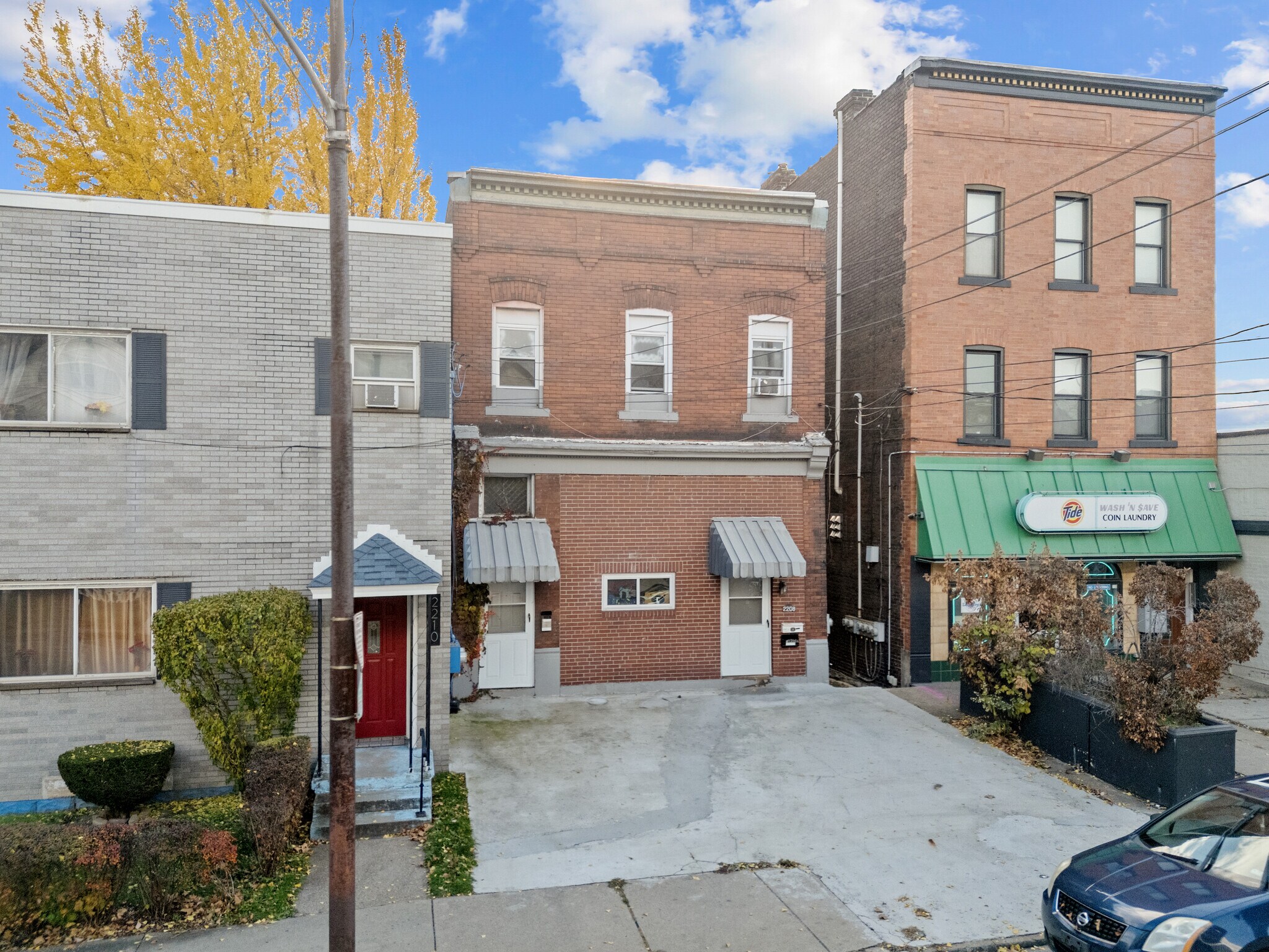 2208 Woodstock Ave, Pittsburgh, PA for sale Primary Photo- Image 1 of 28