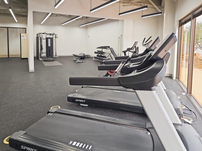 More details for 8940 Fourwinds Dr, San Antonio, TX - Coworking for Lease