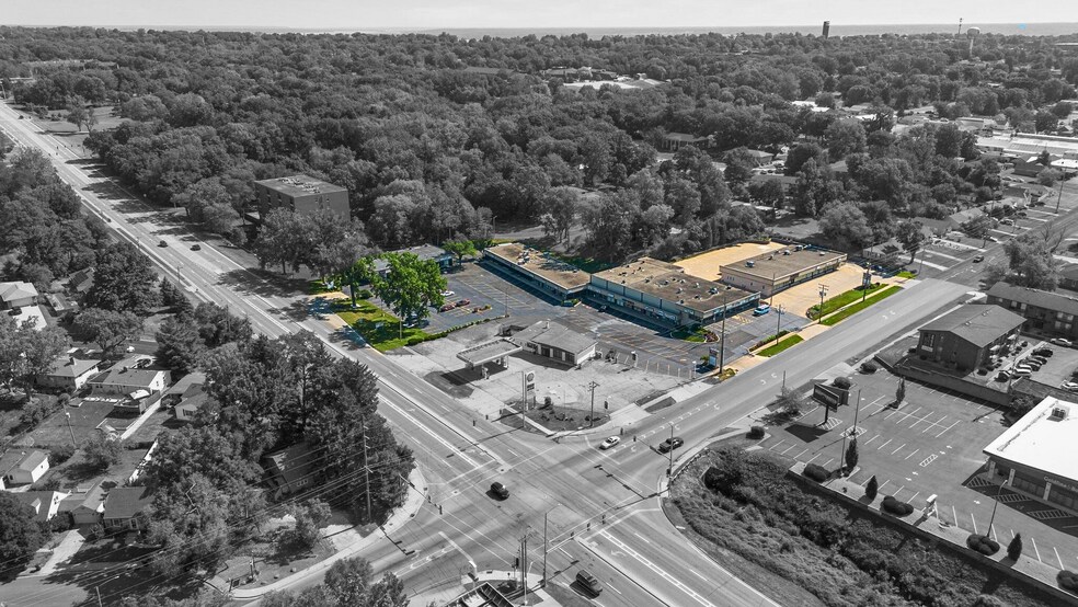 Oak Cliff Park portefeuille de 4 propriétés à vendre sur LoopNet.ca - Photo du bâtiment - Image 2 de 14
