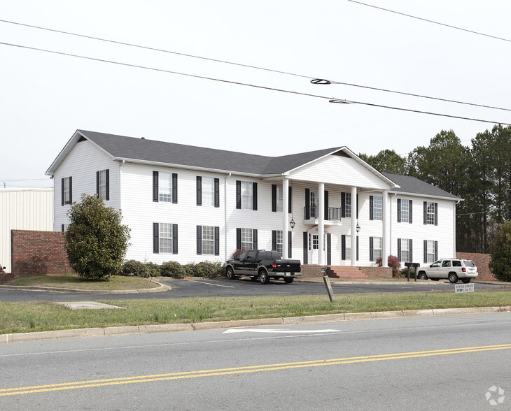 1135 Shallowford Rd, Marietta, GA for lease - Primary Photo - Image 1 of 7