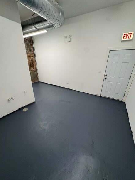 3810 W North Ave, Chicago, IL for lease - Interior Photo - Image 3 of 5