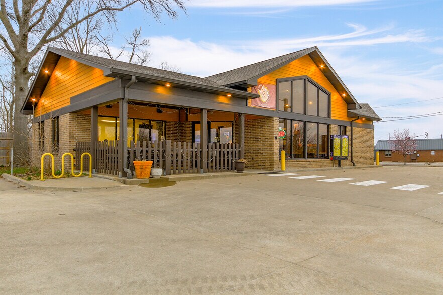 1009 N Providence Rd, Columbia, MO à louer - Photo du bâtiment - Image 3 de 40