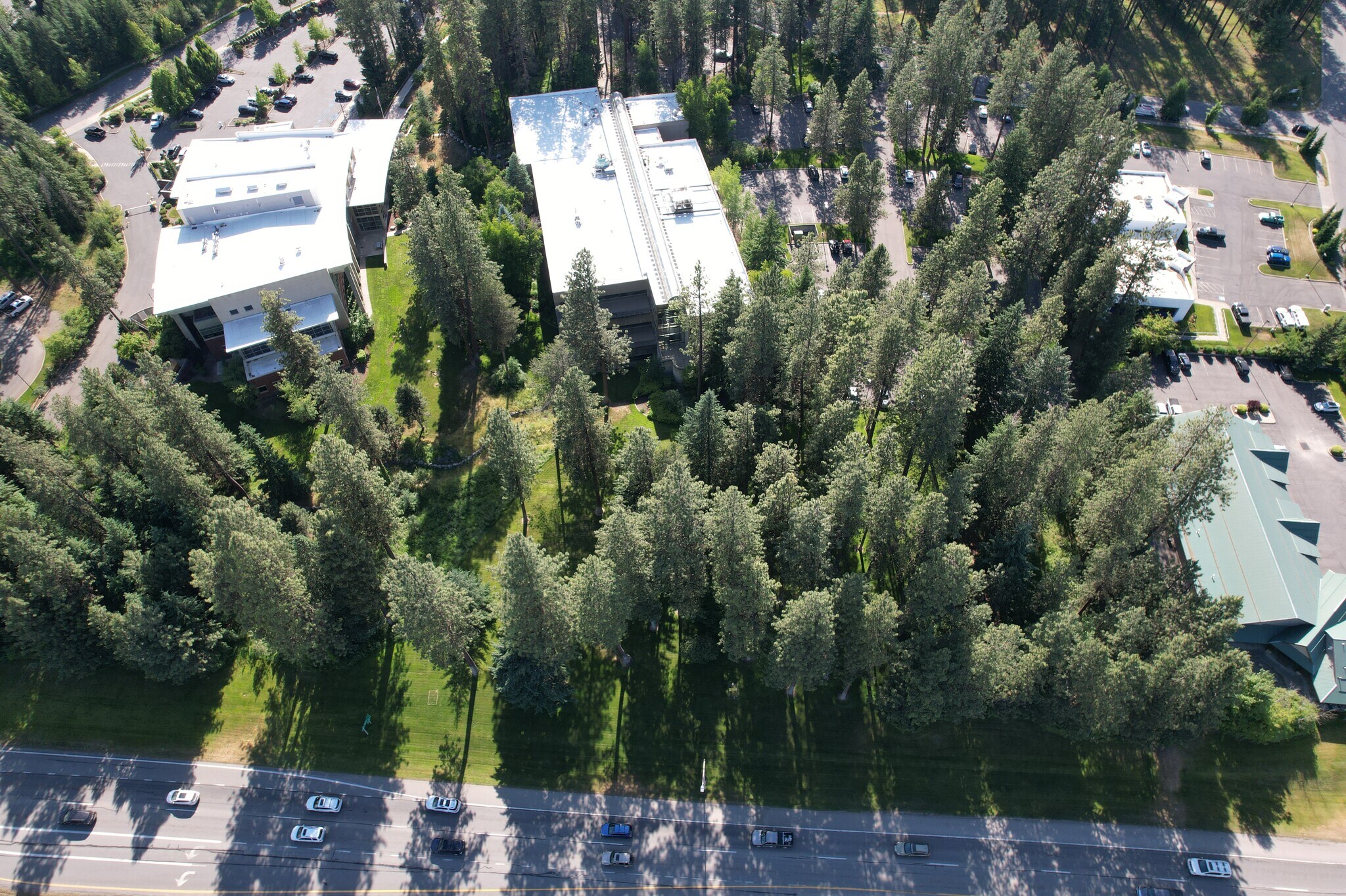 NNA Mineral Dr, Coeur d'Alene, ID à vendre Photo du bâtiment- Image 1 de 11