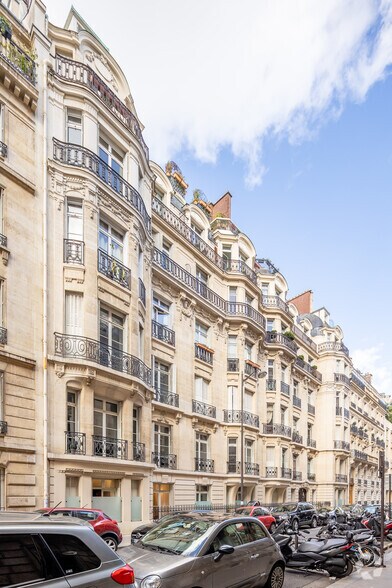 179 Rue De La Pompe, Paris à louer - Photo du bâtiment - Image 2 de 4