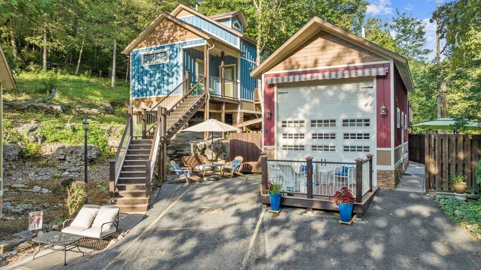 275 N Main St, Eureka Springs, AR for sale - Building Photo - Image 3 of 48