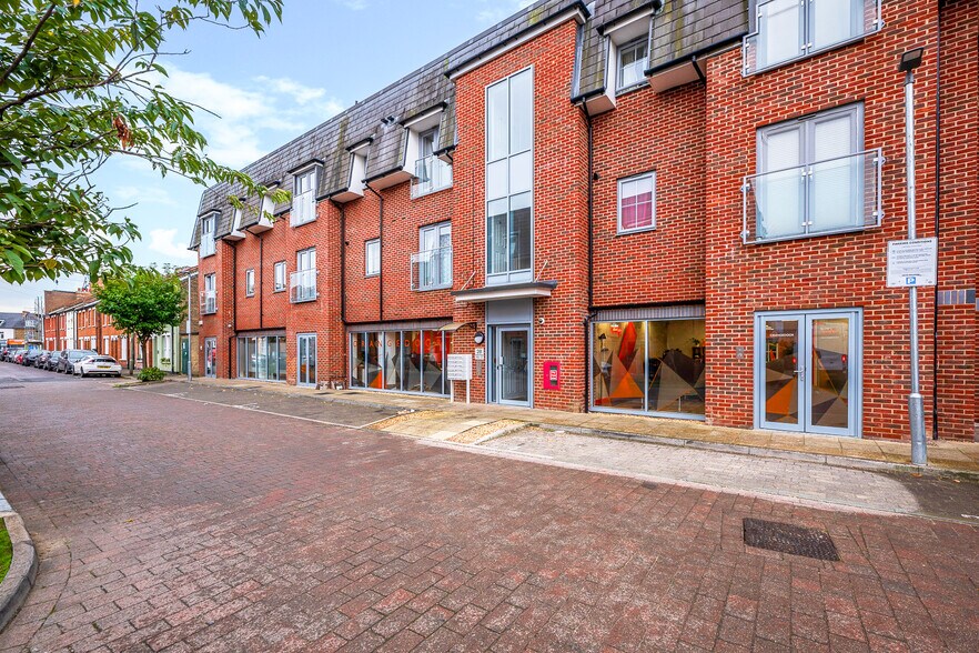 24-36 Scotts Rd, Bromley à vendre - Photo principale - Image 1 de 10