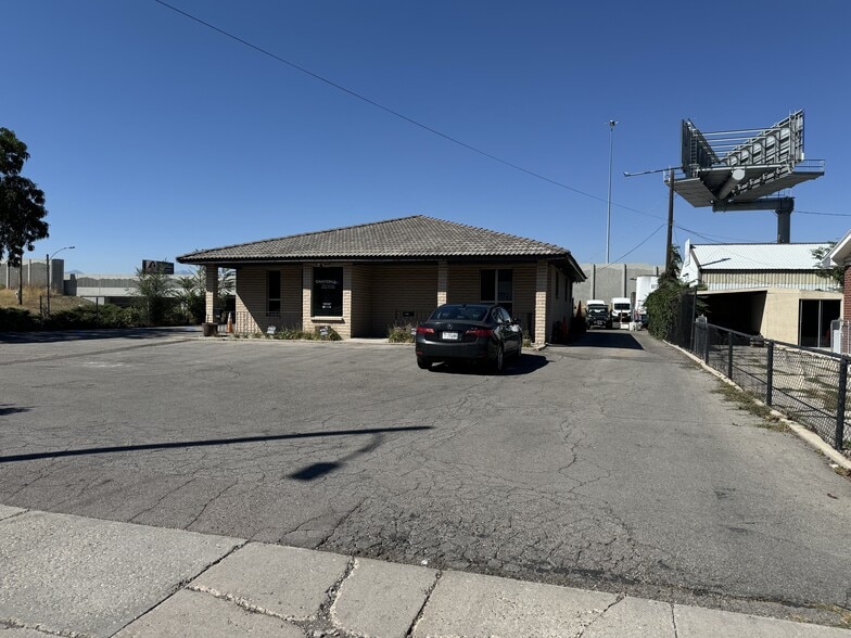 7706 S Locust St, Midvale, UT à vendre - Photo du bâtiment - Image 3 de 64