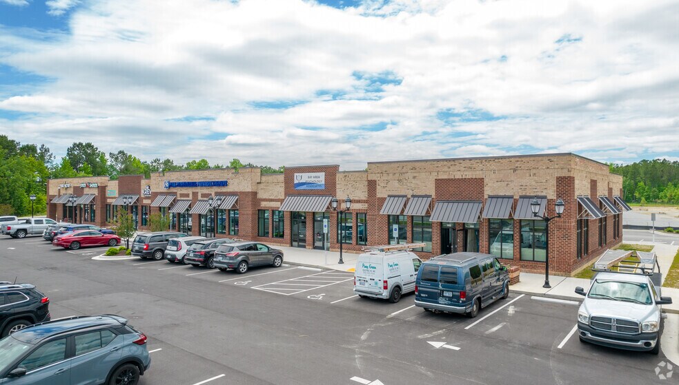 2457 Gum Branch Rd, Jacksonville, NC à louer - Photo principale - Image 2 de 5