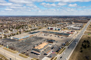 Crosswind Corners Shopping Center - Entrepôt