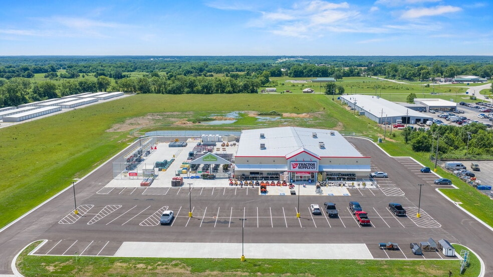 416 E Fir Rd, Carthage, MO for sale - Building Photo - Image 2 of 4
