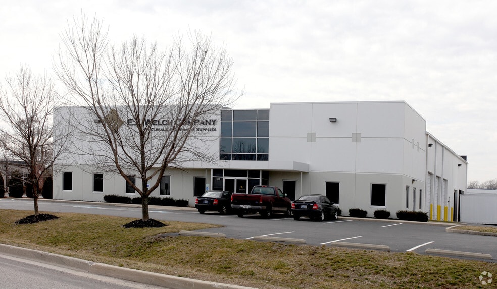 6230 Corporate Dr, Indianapolis, IN for sale - Primary Photo - Image 1 of 4