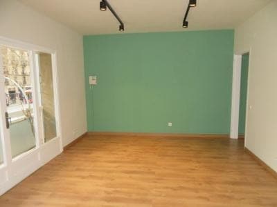 Retail in Barcelona, Barcelona for lease Interior Photo- Image 1 of 9