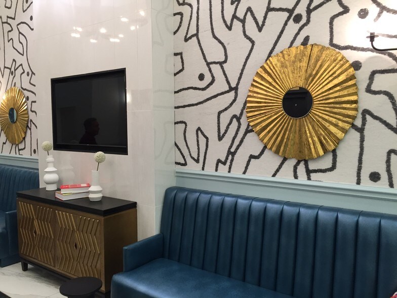 2 E 8th St, Chicago, IL à louer - Hall d’entrée - Image 2 de 27