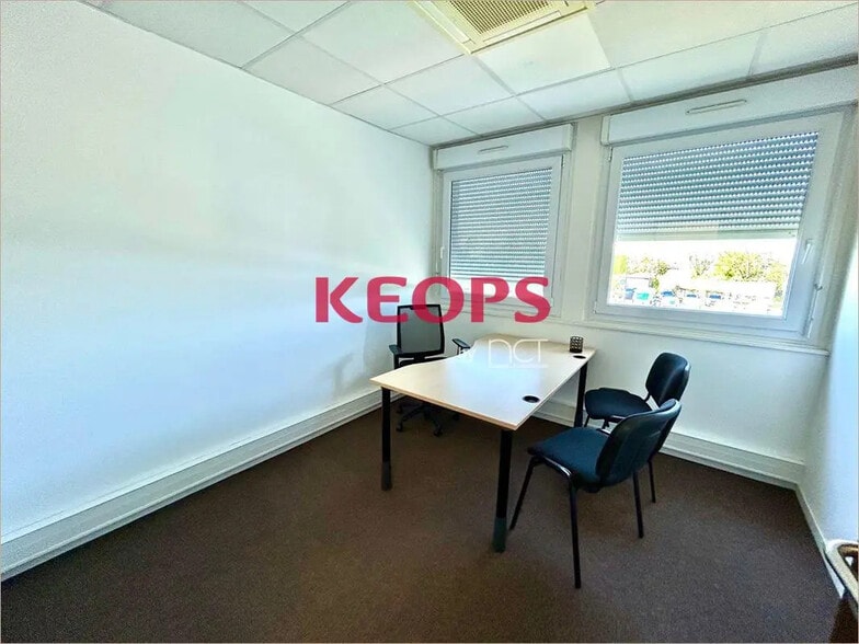 Office in Labège for lease - Interior Photo - Image 3 of 8