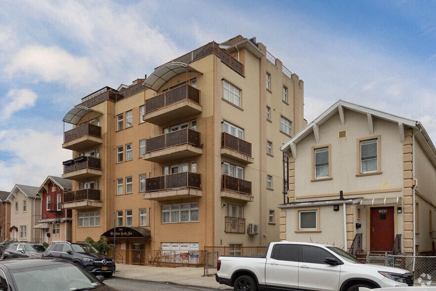 3037-3041 Brighton 2nd St, Brooklyn, NY for sale - Primary Photo - Image 2 of 12