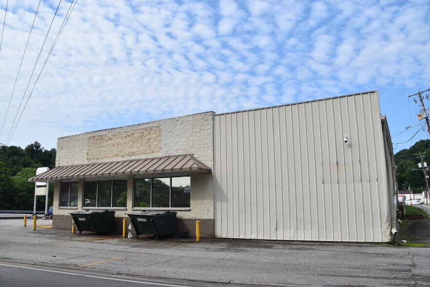 8699 Elk River Rd N, Clendenin, WV à vendre - Photo du bâtiment - Image 3 de 10