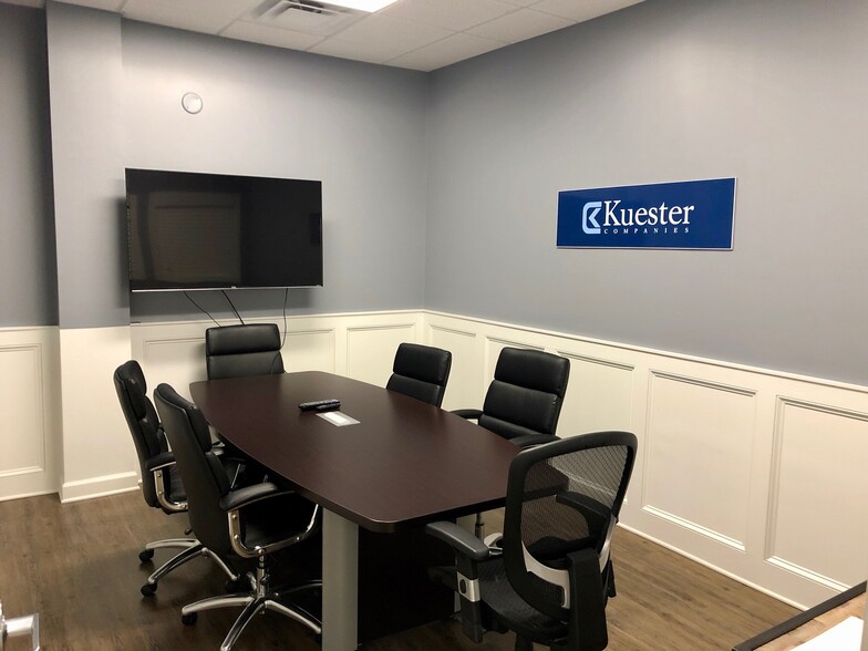 100 Pavilion Way, Southern Pines, NC for lease - Interior Photo - Image 3 of 14