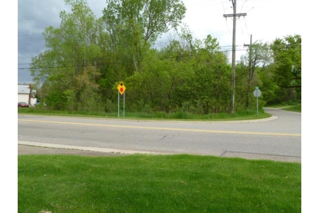 Old Novi Rd, Novi, MI à vendre - Photo principale - Image 1 de 1