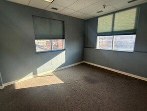 208-210 Grant St, Pittsburgh, PA à louer Photo intérieure- Image 2 de 3