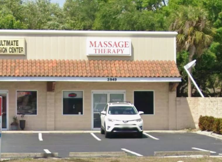 3949 Clark Rd, Sarasota, FL for lease Primary Photo- Image 1 of 2
