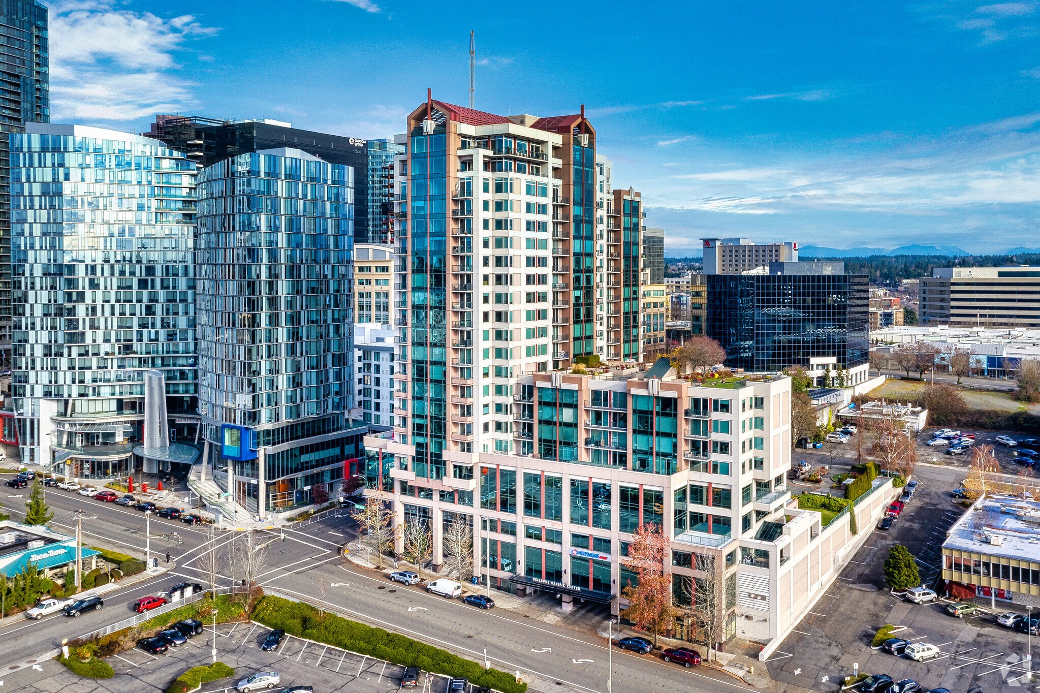 188 106th Ave NE, Bellevue, WA à louer Photo du bâtiment- Image 1 de 3