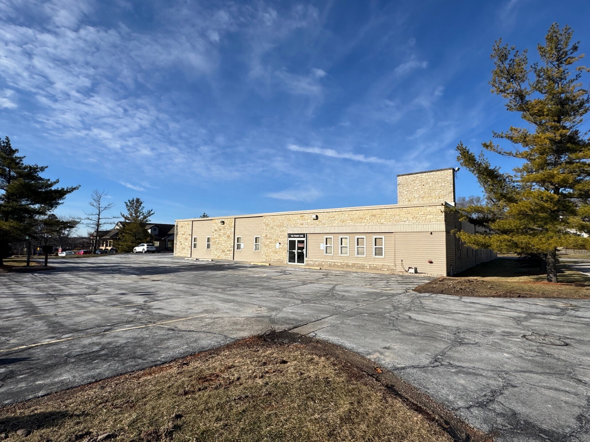 195 Penny Ave, Dundee, IL for lease Primary Photo- Image 1 of 6