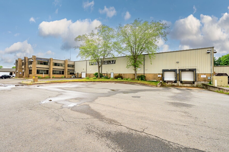 6 Industrial Rd, Windsor Locks, CT for sale - Building Photo - Image 2 of 12