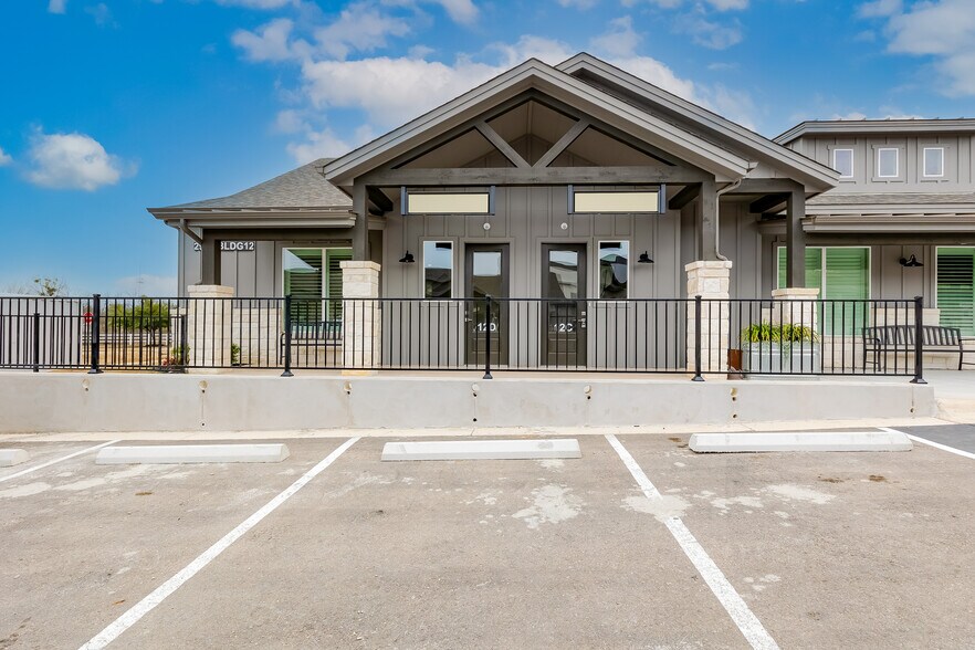 2901 Caballo Ranch Blvd, Cedar Park, TX à louer - Photo du bâtiment - Image 3 de 24