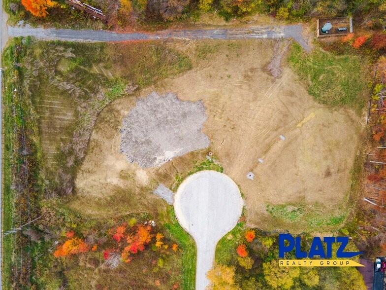 Starrs Center Dr, Canfield, OH à vendre - Photo du bâtiment - Image 2 de 11