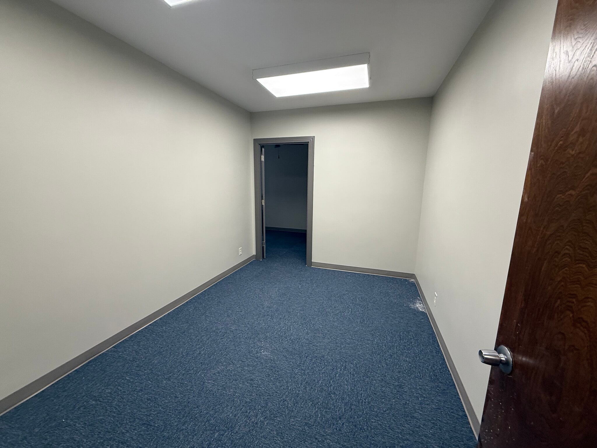 121 S Broadway Ave, Tyler, TX for lease Interior Photo- Image 1 of 2