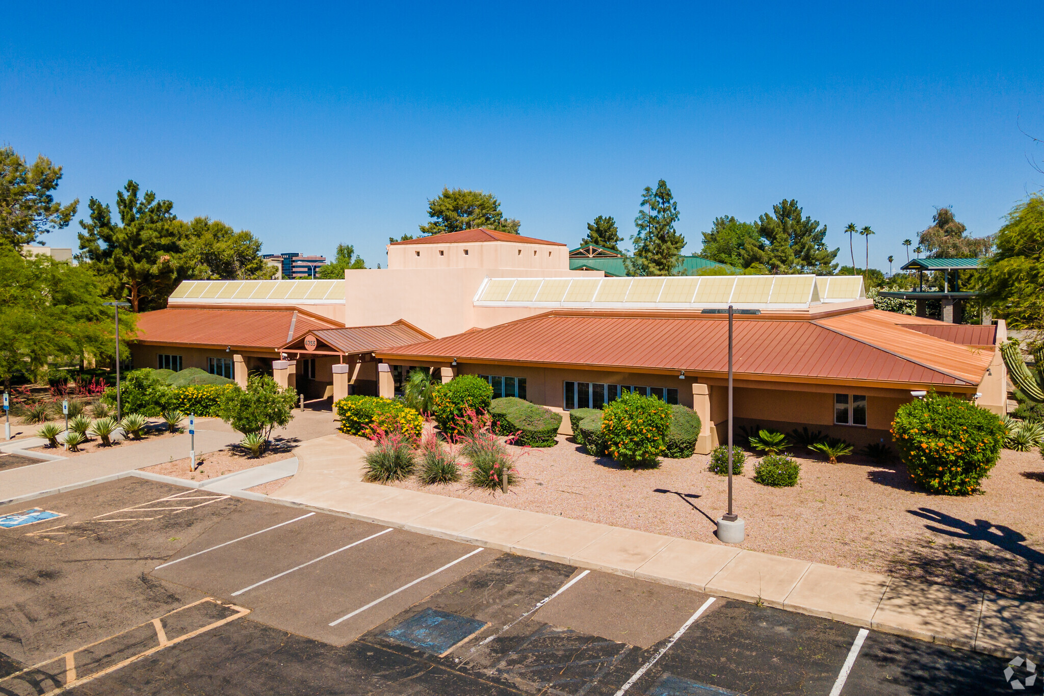 4765 S Lakeshore Dr, Tempe, AZ à vendre Photo principale- Image 1 de 1